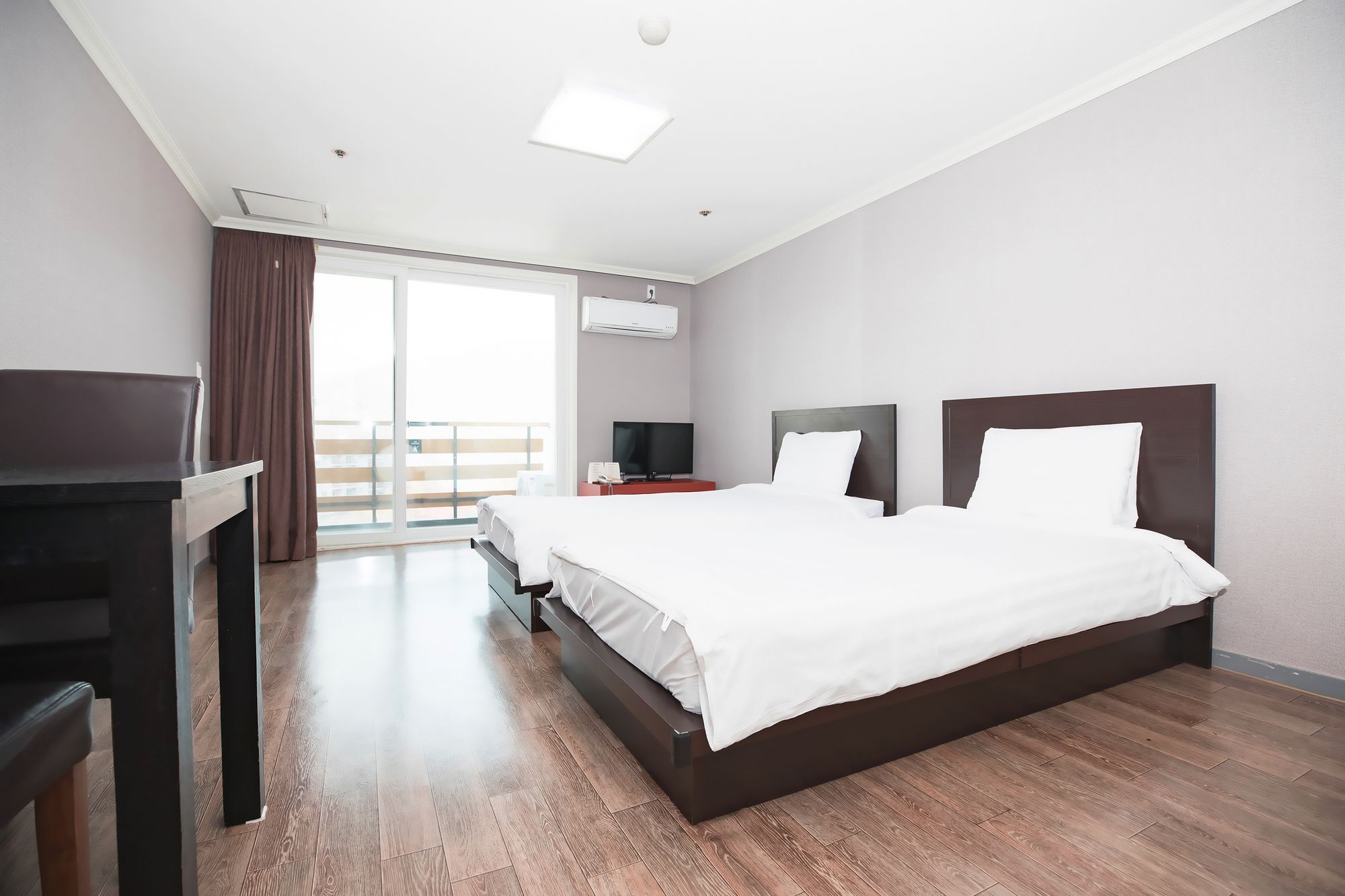 Bears Town Hotel Pocheon Exterior foto