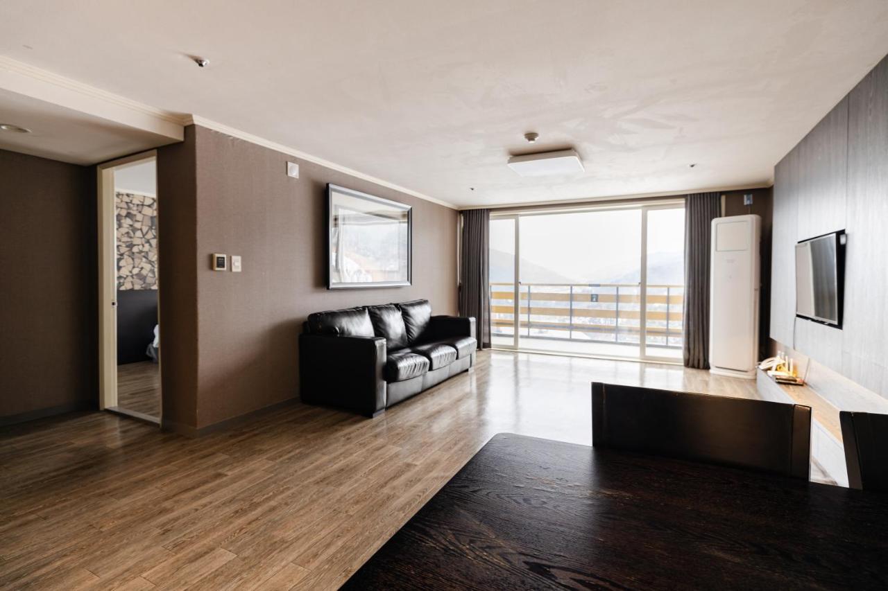 Bears Town Hotel Pocheon Exterior foto